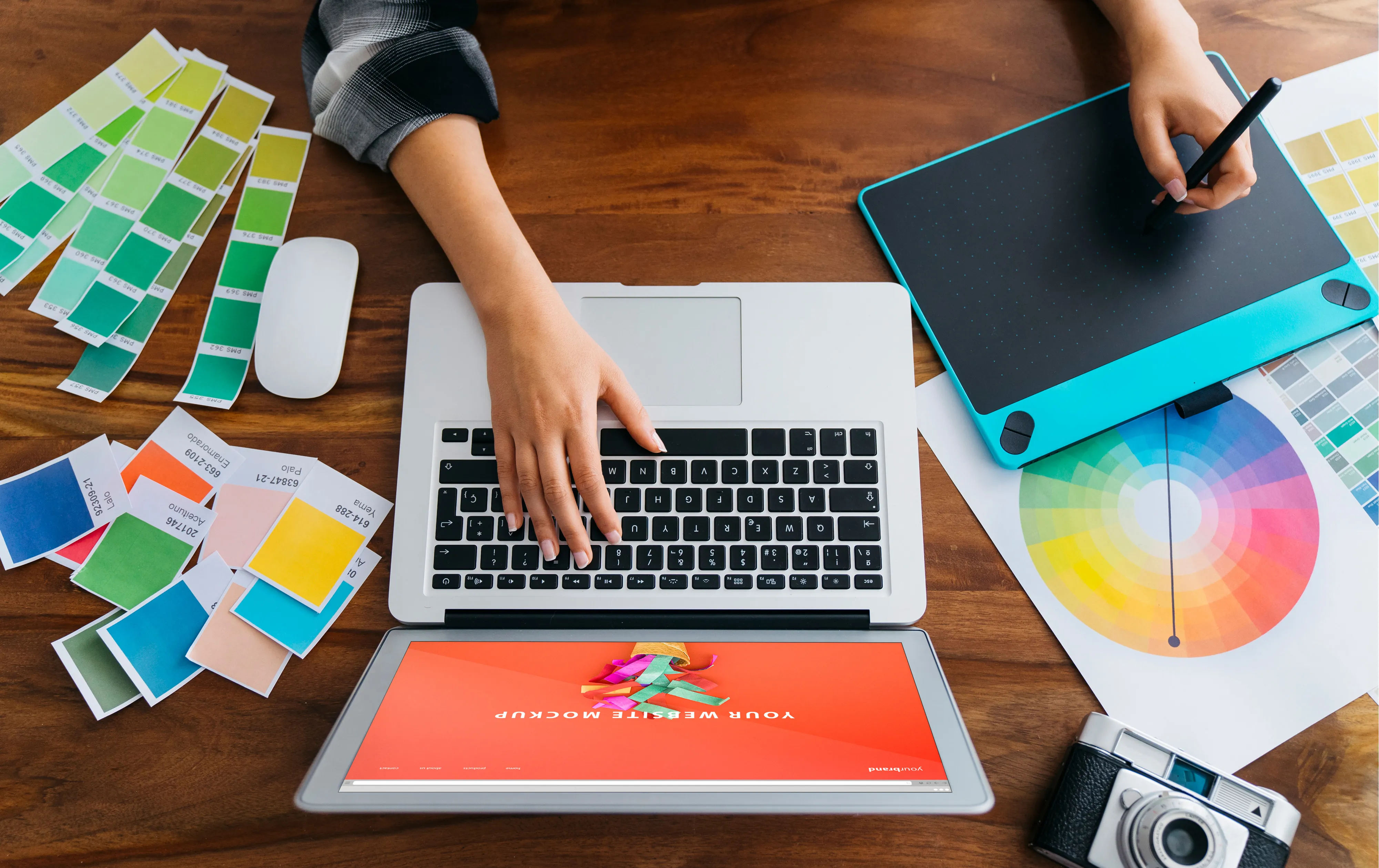 Flyers para redes sociales: cómo diseñar contenido impactante