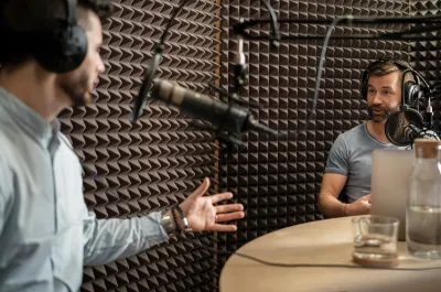 Voy a grabar el voiceover de tus videos