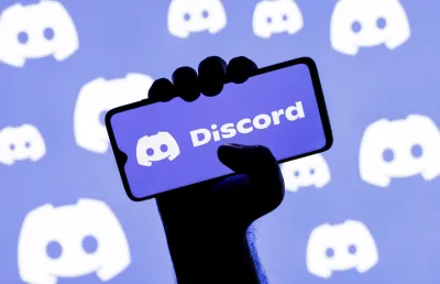 Seré tu moderador de Discord y community manager.